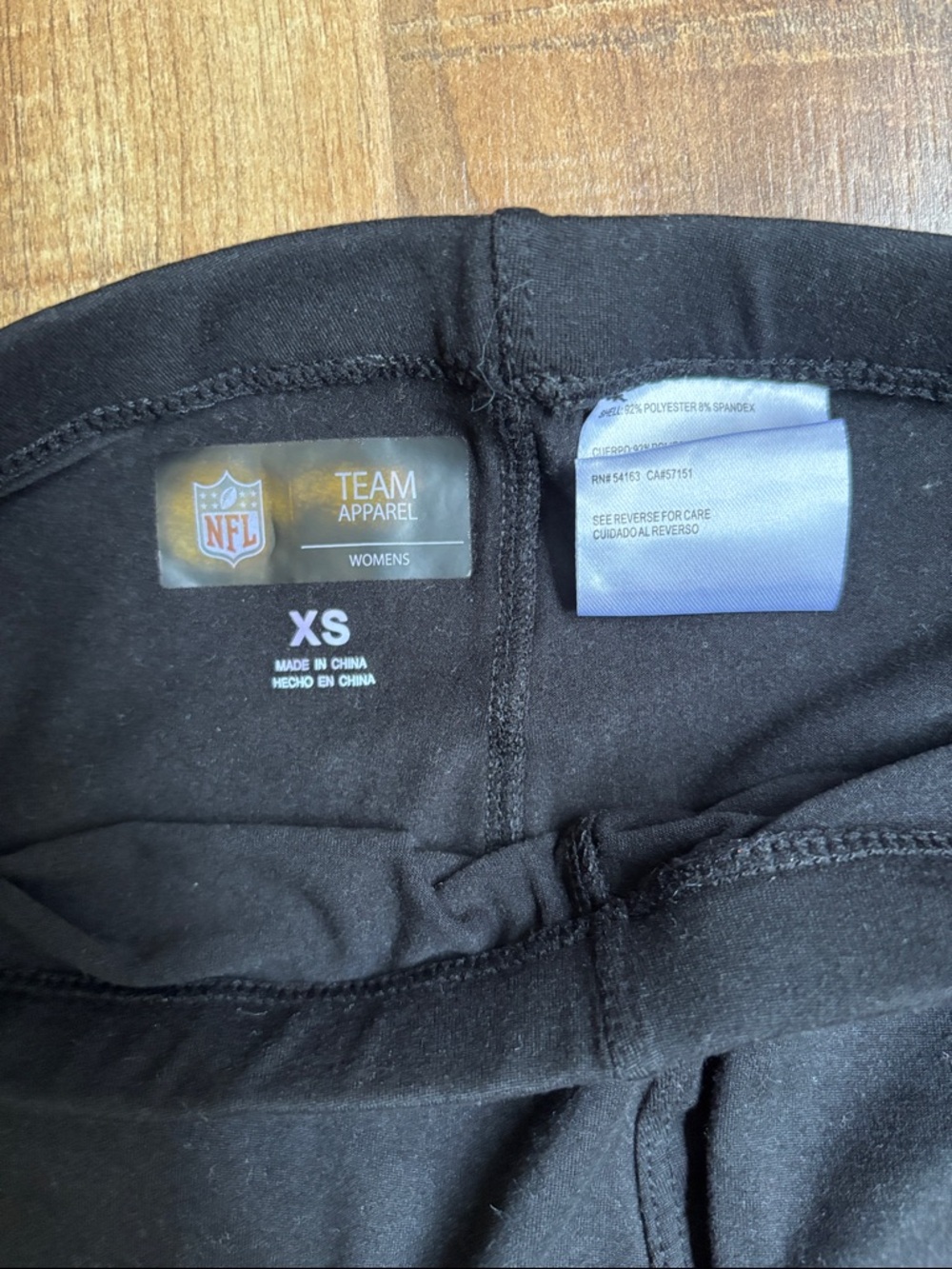 NFL Los Angeles Rams women’s XS Black Logo Leggings New With Tags - Picture 4 of 6